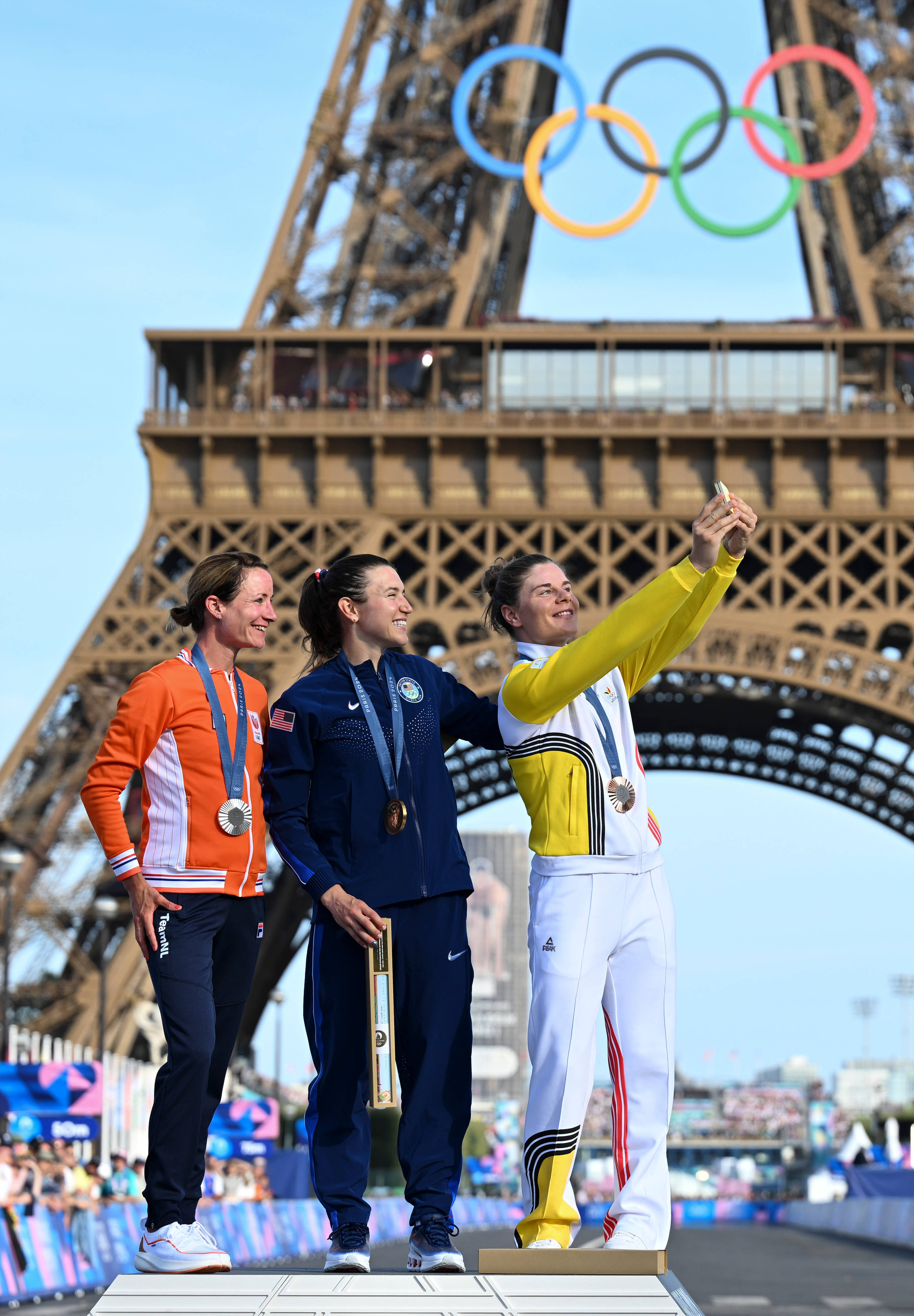 od体育活动-自行车赛场，法国选手成功卫冕