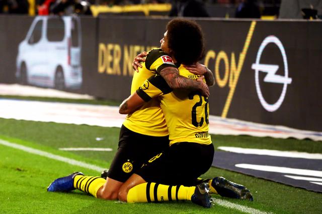 里昂主场不敌多特蒙，失去领先位置的简单介绍